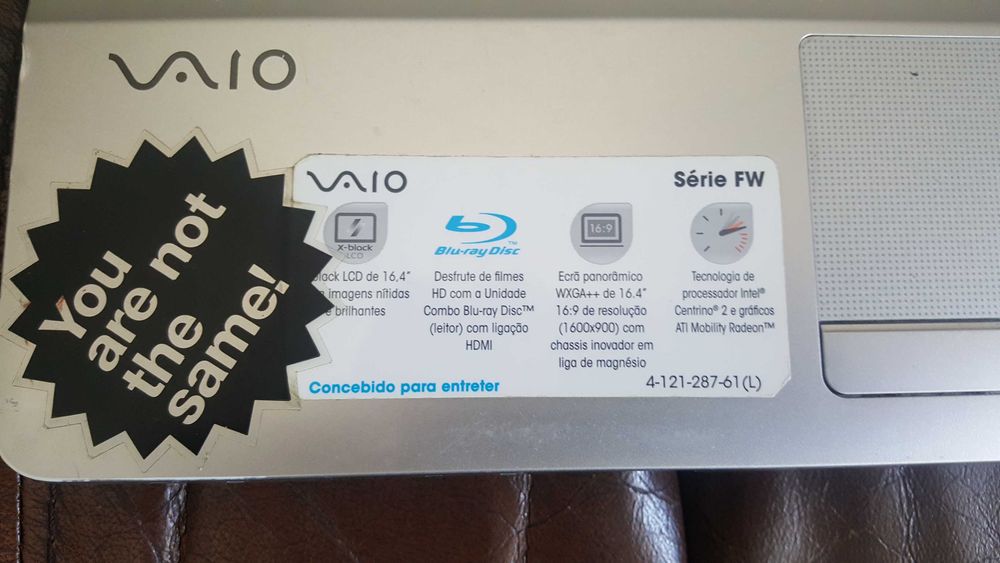 Pc portátil Sony Vaio VGN-FW21E - com avaria - para peças