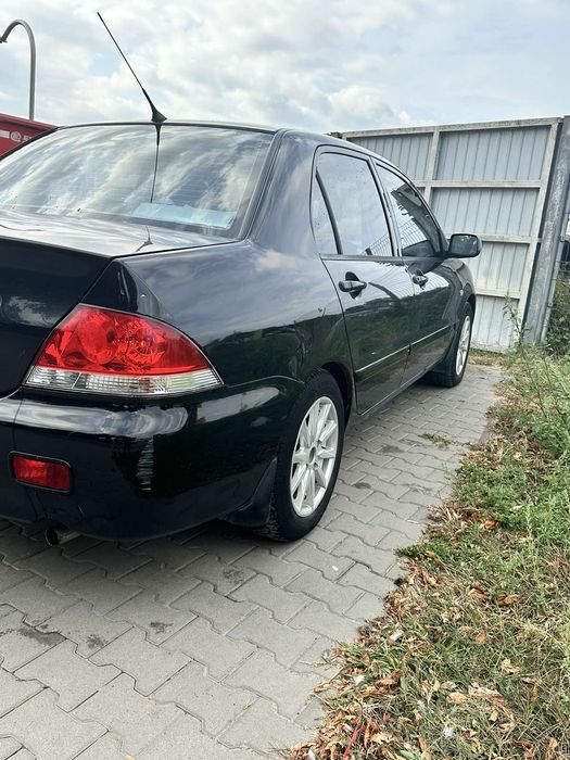 Автомобіль Ланцер 9