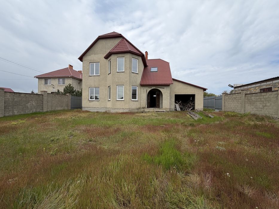Продам шикарный дом в поселке Великий Дальник