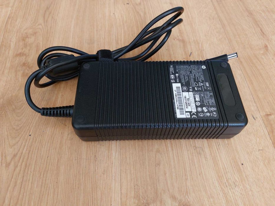 Zasilacz HP 19,5V 11,8A 230W 7,4mm + kabel C13