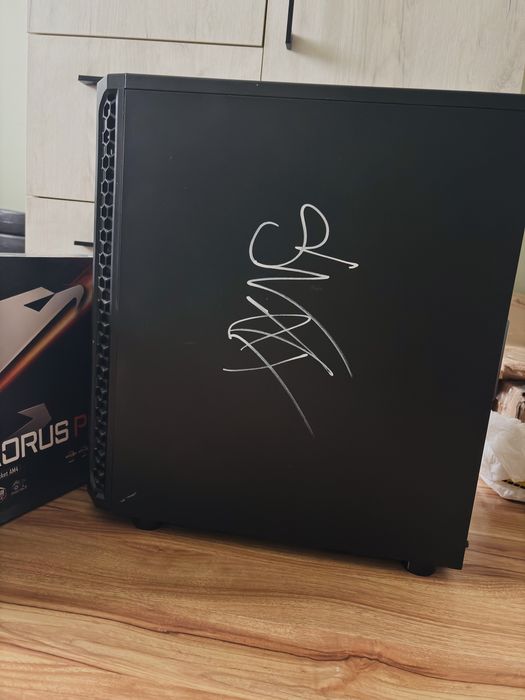komputer Ryzen 7 2700, 32 Gb pamieci RAM AORUS B450 Pro