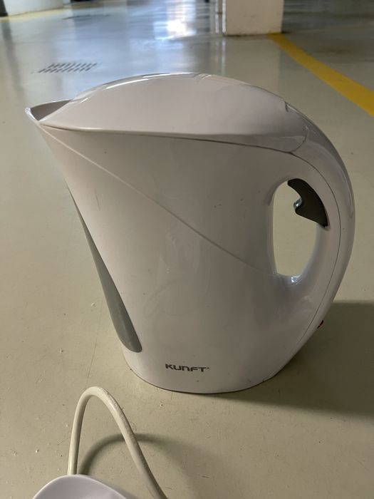 Chaleira branca Kunft