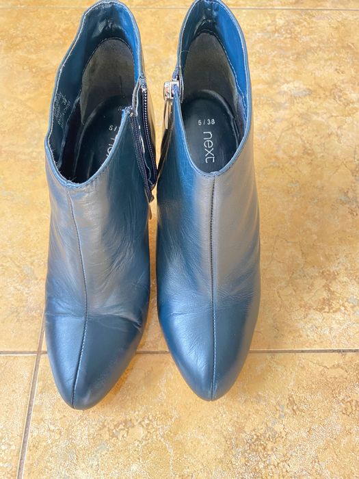 Жіночі шкіряні черевики