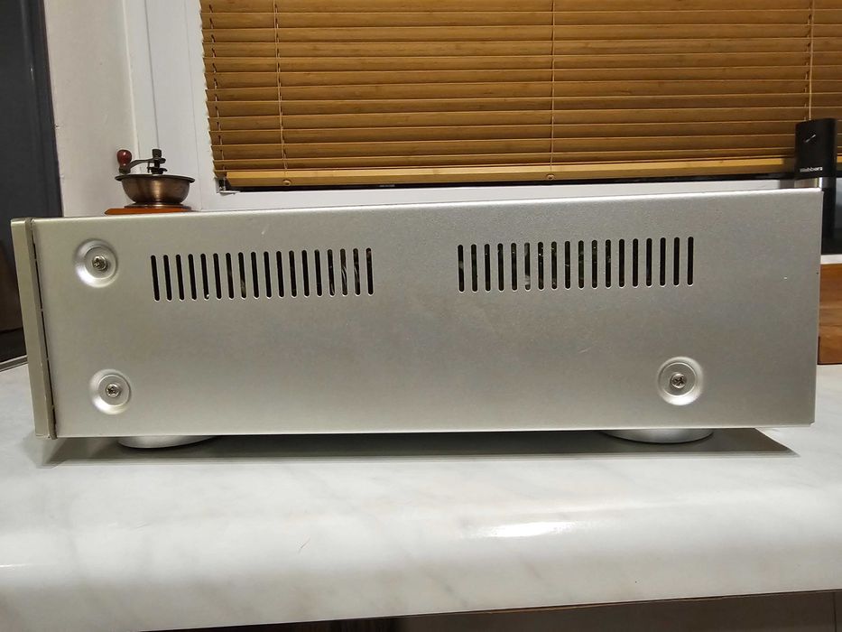 Amplituner Marantz NR1501 sprzedam