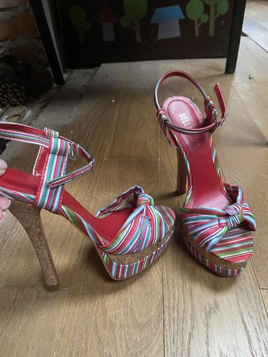 Босоніжки 35 р б/в