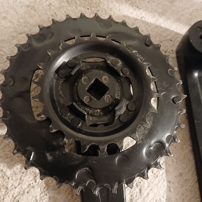 Sprzedam mechanizm korbowy dwurzędowy 36x22T