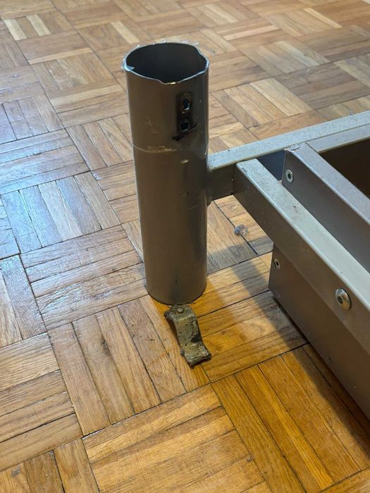 Meble – biurko IKEA MICKE, sofa rozkładana BEDDINGE + fotel – 250 zł