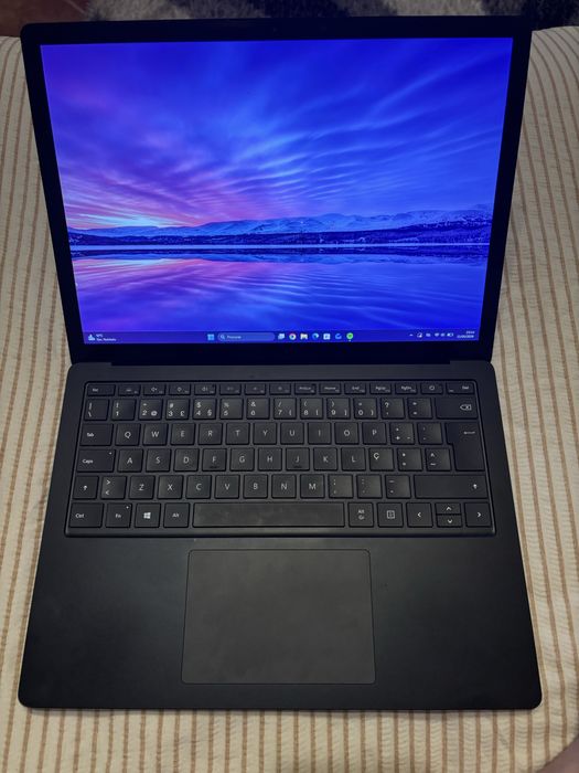 Surface laptop 3  16bg ram 256 com teclado português URGENTE