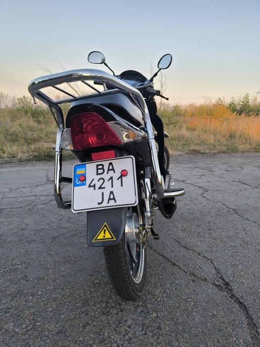 viper aktive 125