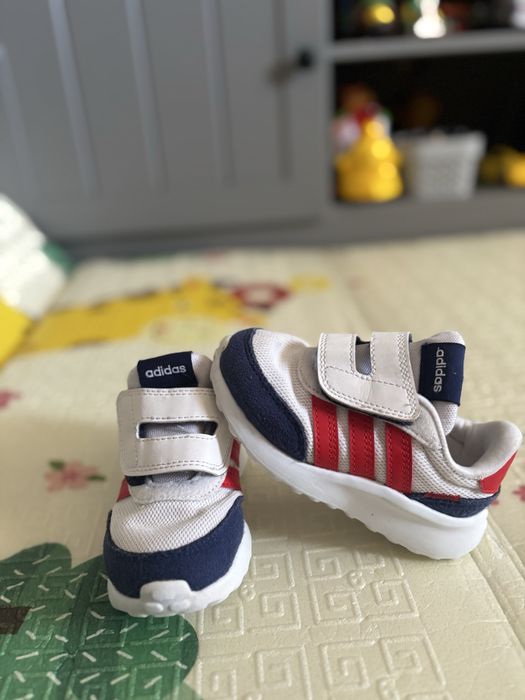 Кросівки дитячі adidas 23 p / 15 см