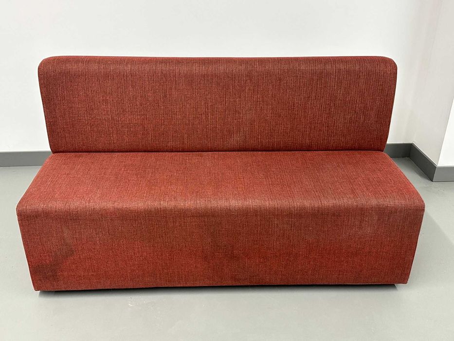 Sofá Vermelho para recepção