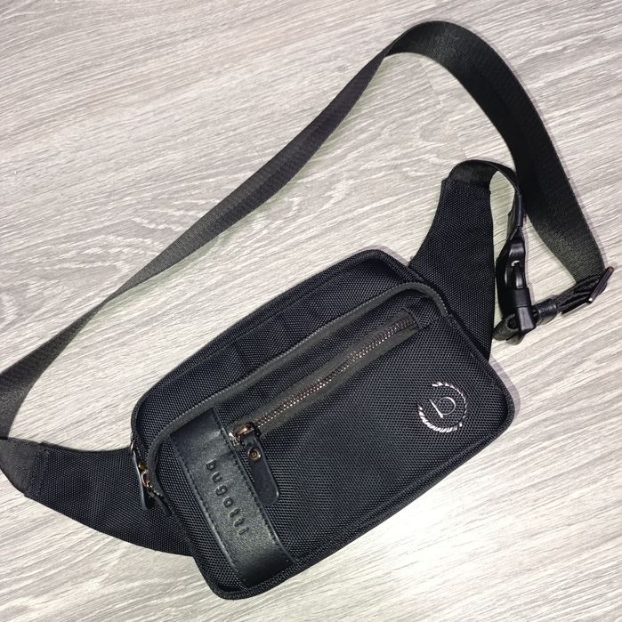 Чоловіча сумка на пояс Bugatti NERO 49640301 Чорний One Size