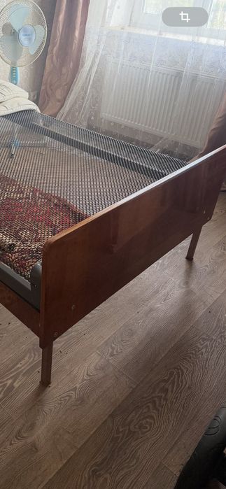 Кровать полуторная