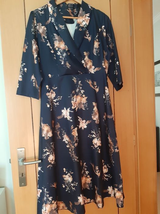Vestido azul floral NOVO