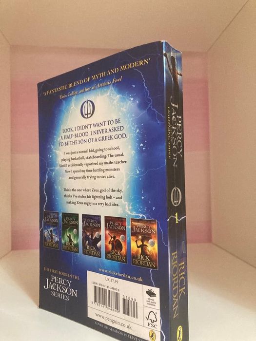 Livros: 2 Percy jackson