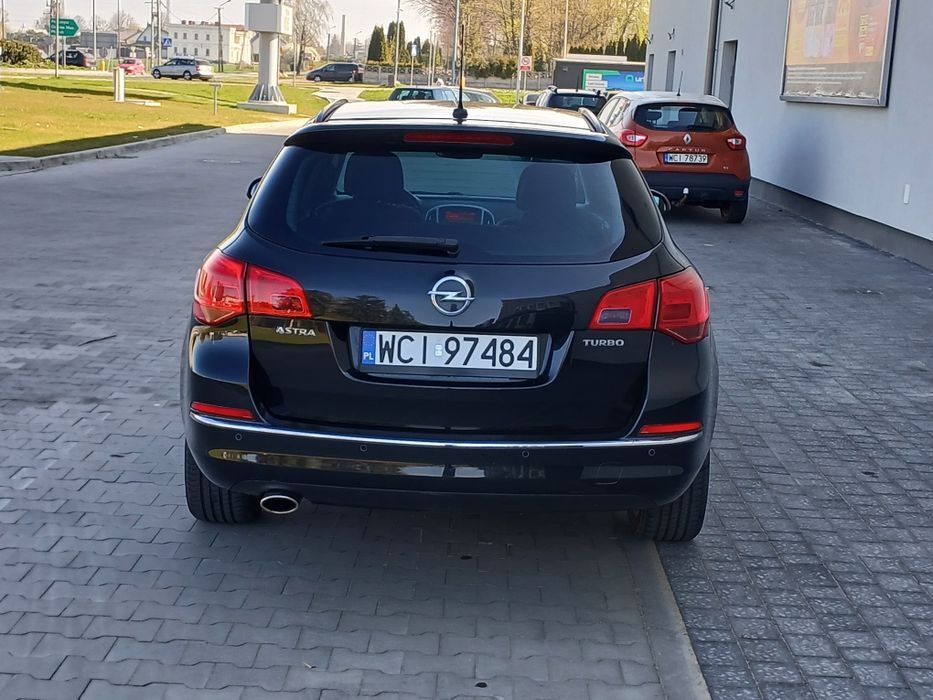 Opel Astra J combi 1.4 turbo benzyna