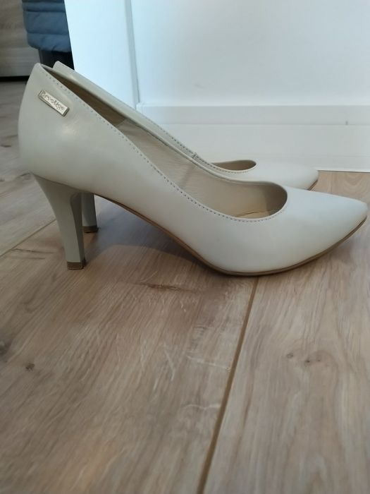 Buty na obcasie szpilki skóra naturalna