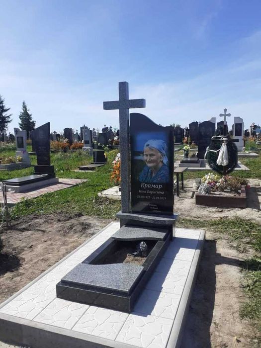 Гранітні пам'ятники Луцьк.Монтаж.Доставка.