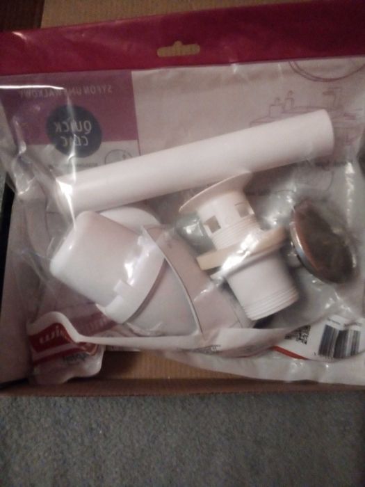 Nowy syfon umywalkowy