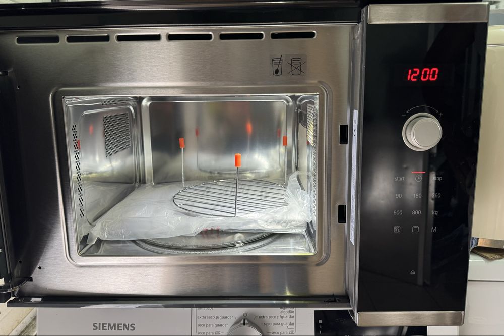 Micro-ondas Encastre BOSCH BEL524MS0 (20 L  Inox) ( NOVO)