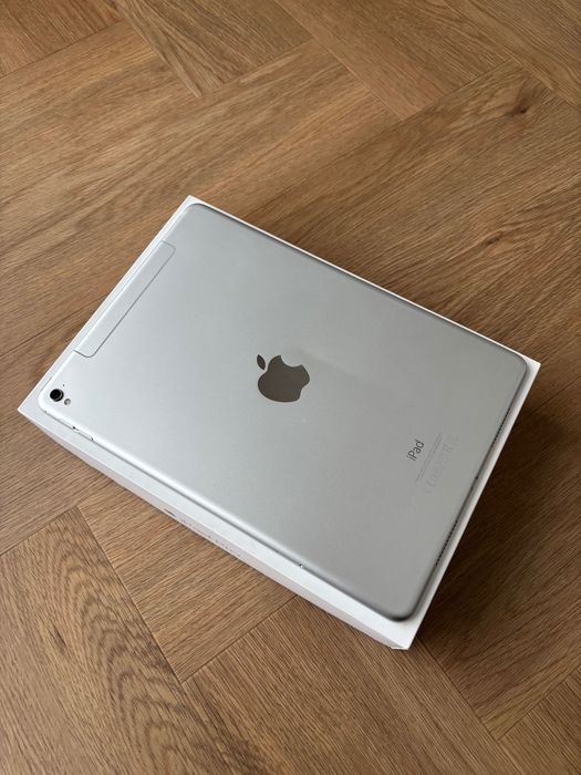 Idealny iPad Pro 9,7 128 GB CELLULAR SILVER w PERFEKCYJNYM stanie!