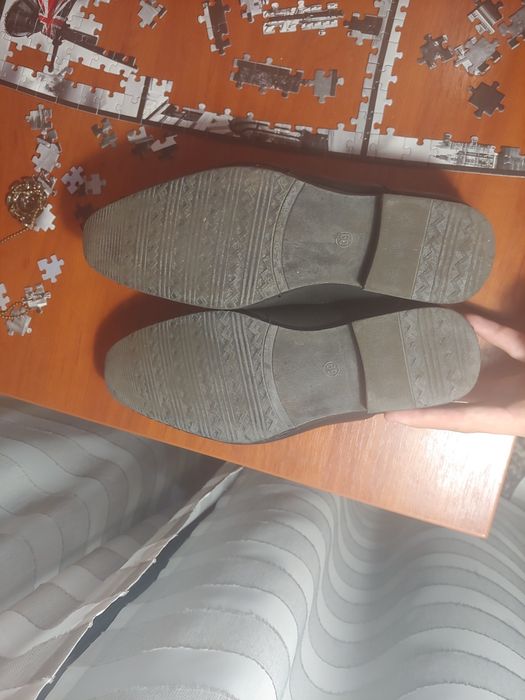 Чоловічі туфлі .