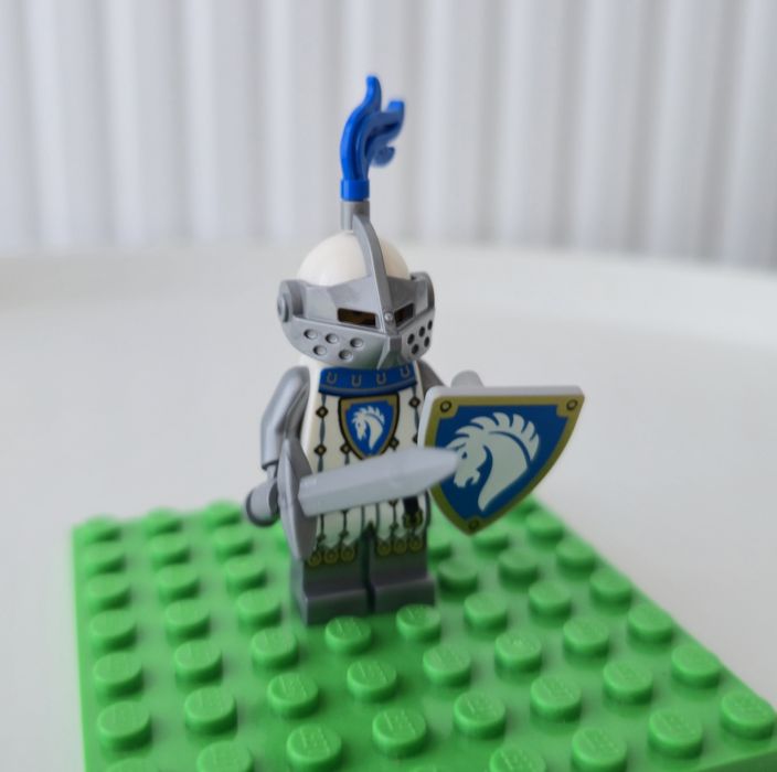 Nowa Lego figurka Rycerza Herbu Konia Castle