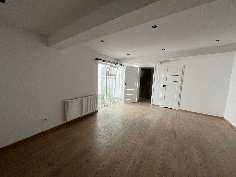 duże, jasne mieszkanie niedaleko jeziora, sklepów, szkoły,  od zaraz