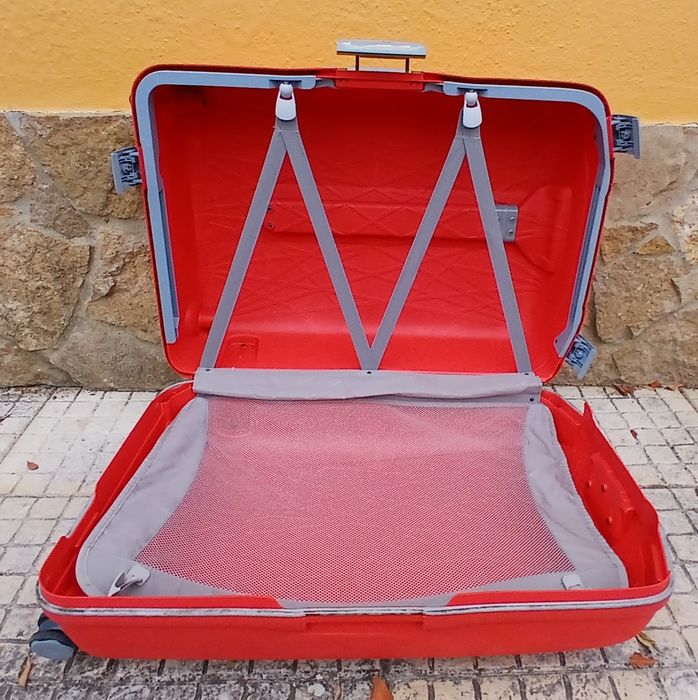 Mala de viagem rígida