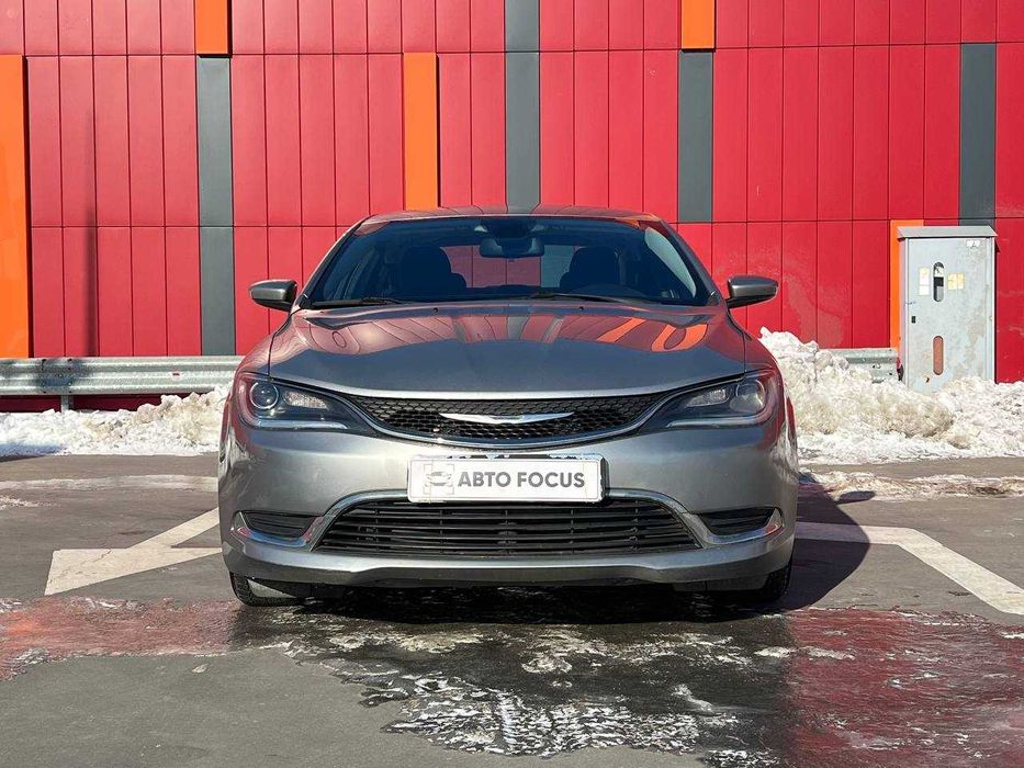 В продажі Chrysler 200 2014 року випуску.