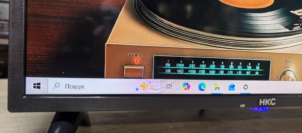 Телевізор HKC 24F1D/HDMI /VGA