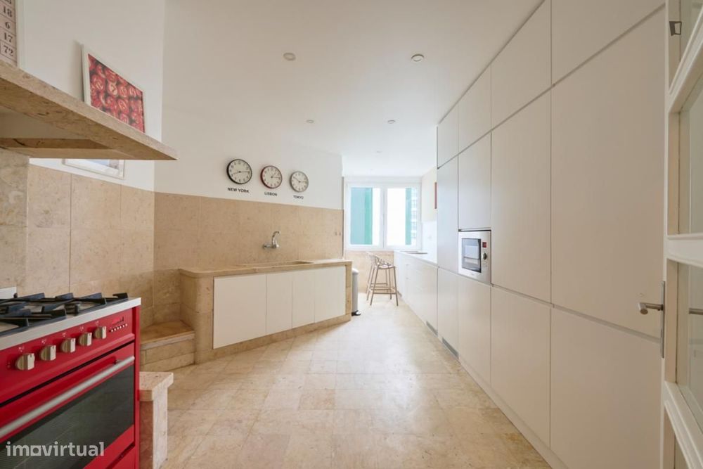Quarto - localizado em Picoas Lisbon