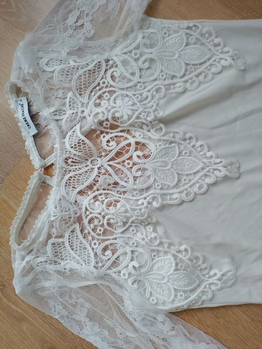 Białe koronkowe body S