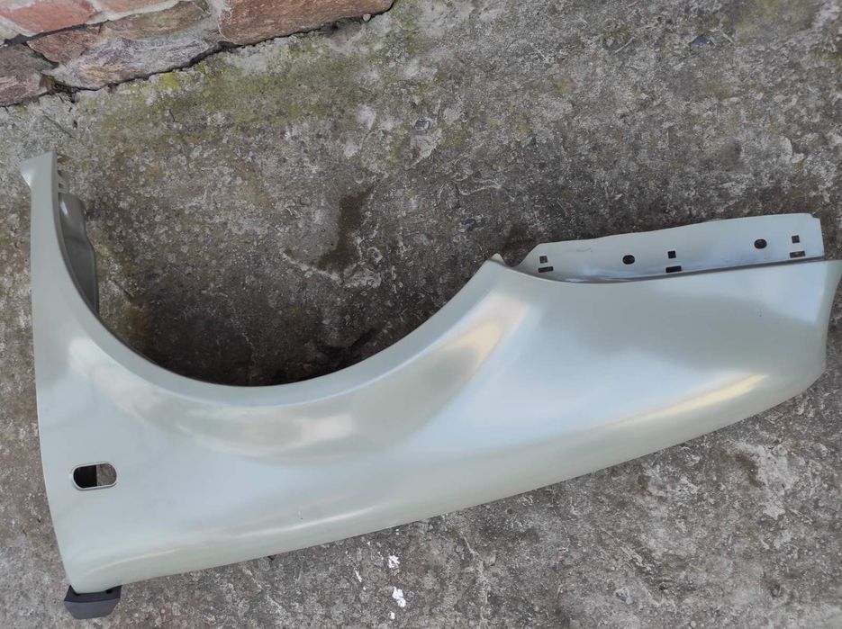 Продам крило гольф 4