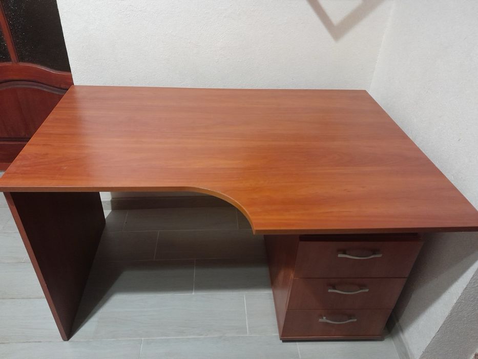 Стіл письмовий, стол офісний