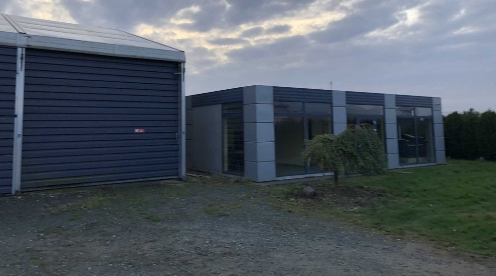 Nieruchomość z halą magazynową i pawilonem biurowym – Łękno /Zaniemyśl