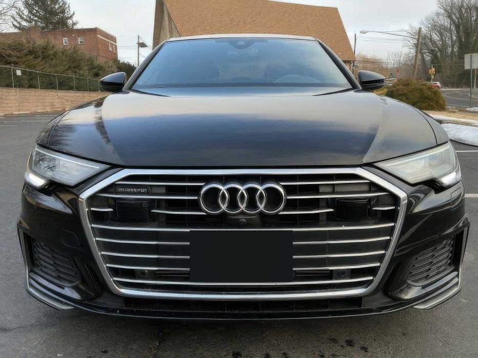 Audi A6      2023