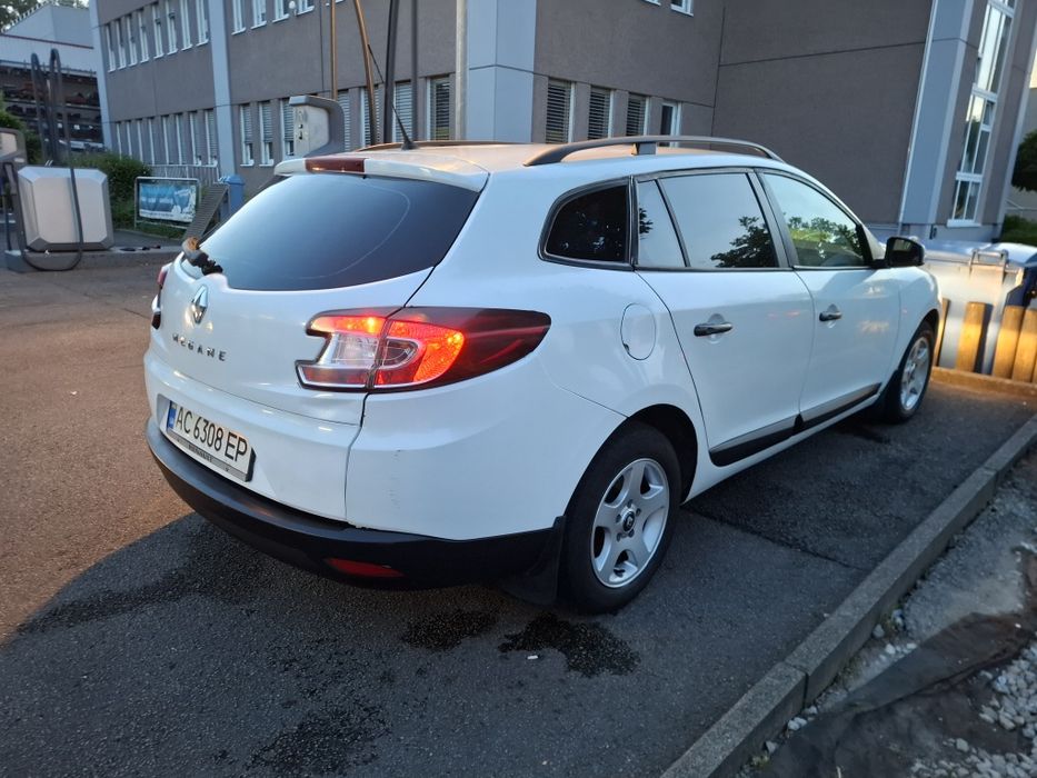 Авто рено меган 3