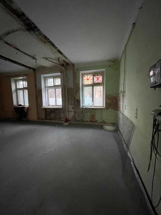 продам нежилое помещение по ул. Панаса Мирного 2\44