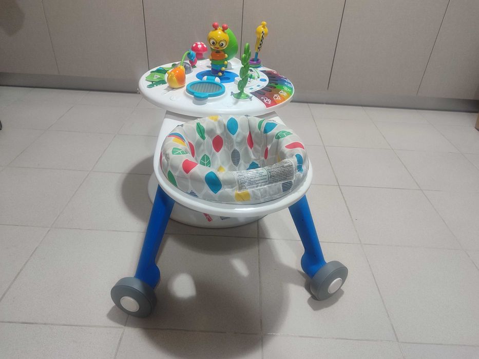 Andador e Centro de Atividades