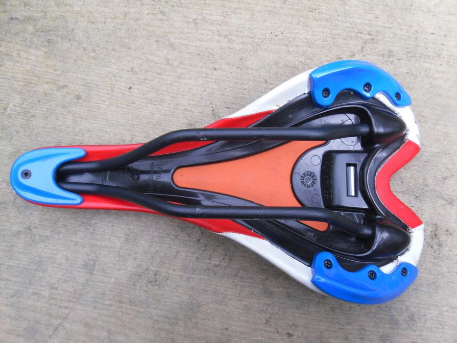 FIZIK ALIANTE siodełko rowerowe 142mm Mg Hollow Polecam