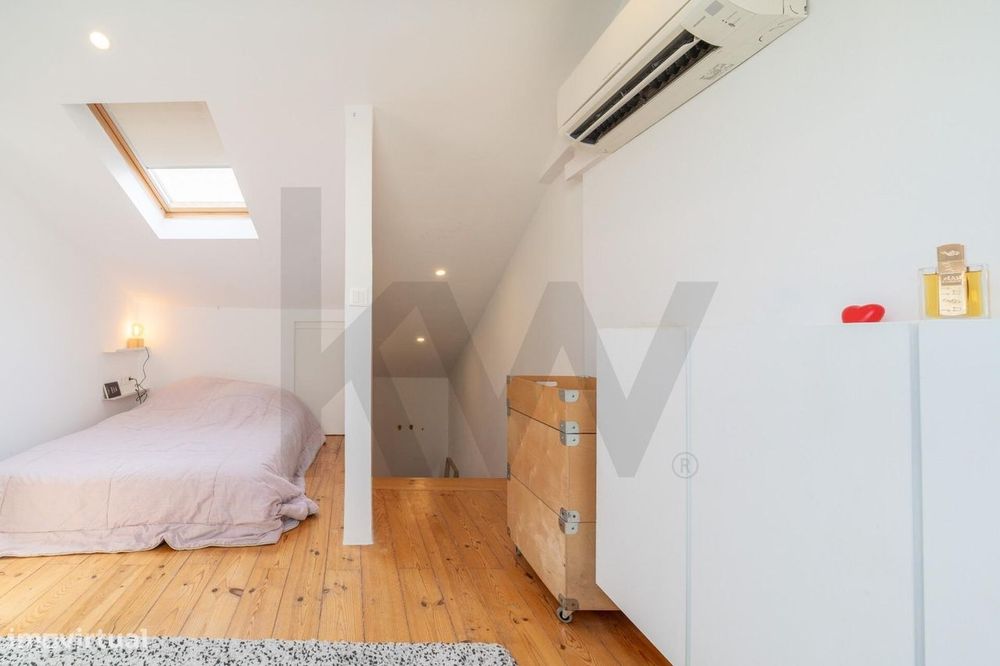 Apartamento T1 Duplex em São Vicente - Lisboa