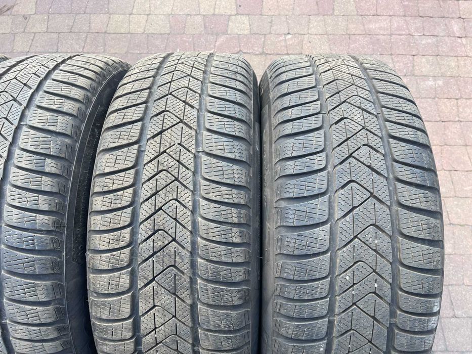 4149. Alufelgi 17" koła zimowe Mercedes Audi A6 Ssangyong Korando 5x112 225/60/17 Pirelli 2024r