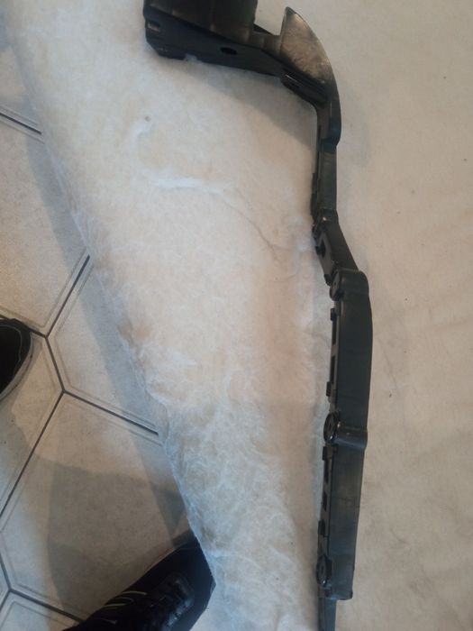 Кронштейн крепления заднего бампера