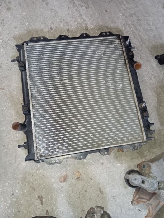 Радіатор охолодження Крайслер Пт крузер 2.0 бензин на автоматі