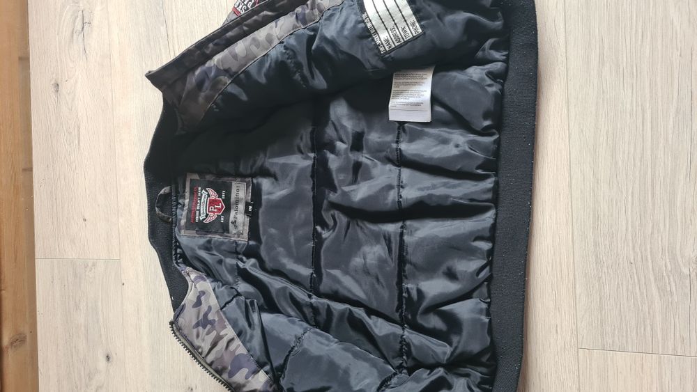 Bomberka C&A R 116