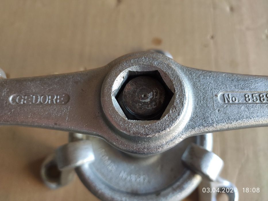 Extrator Universal de cubos das rodas - Vintage