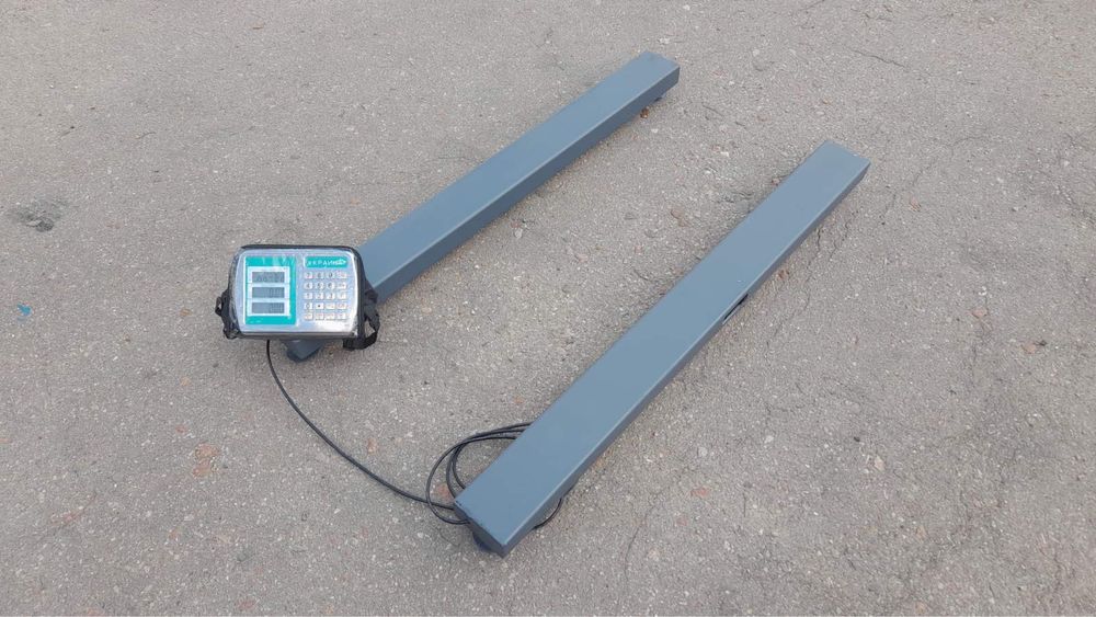 Весы напольные пульт от 500 кг до 5т.