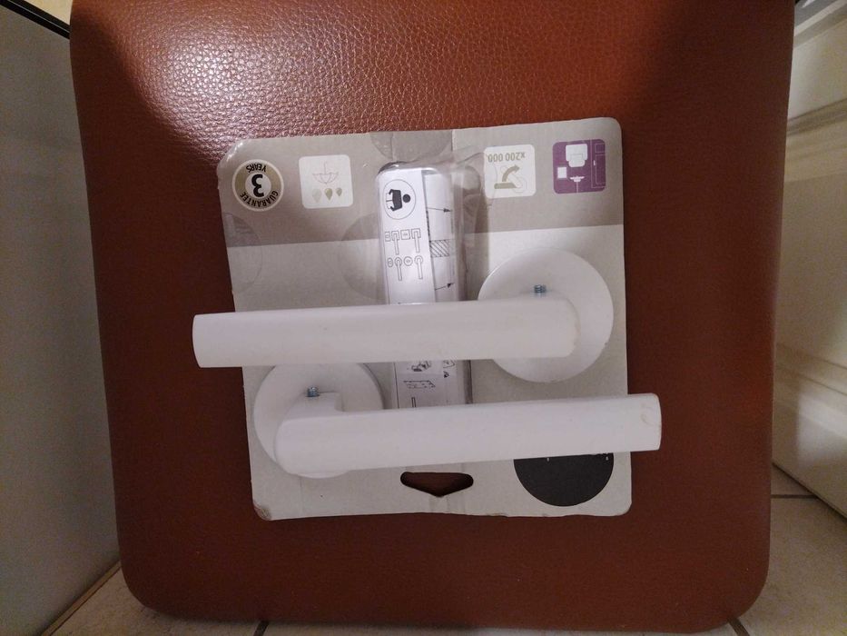 Klamka pokojowa biała Inspire+rozetka