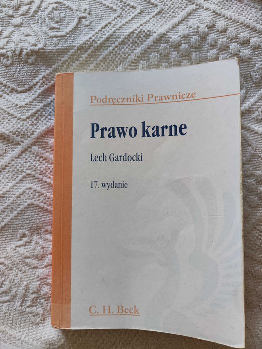 Sprzedam podręczniki dla studentów prawa lub aplikantów